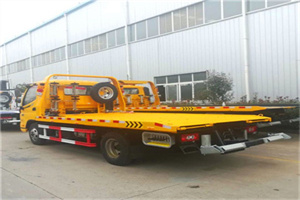 毕节附近拖车救援搭电